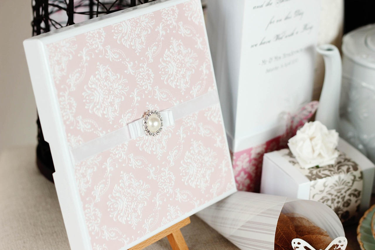 wedding-invitations-3392698_1280