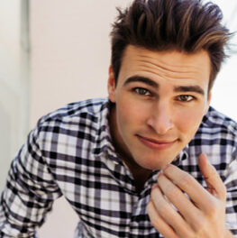 d03-Img-Guy-Shirt.jpg